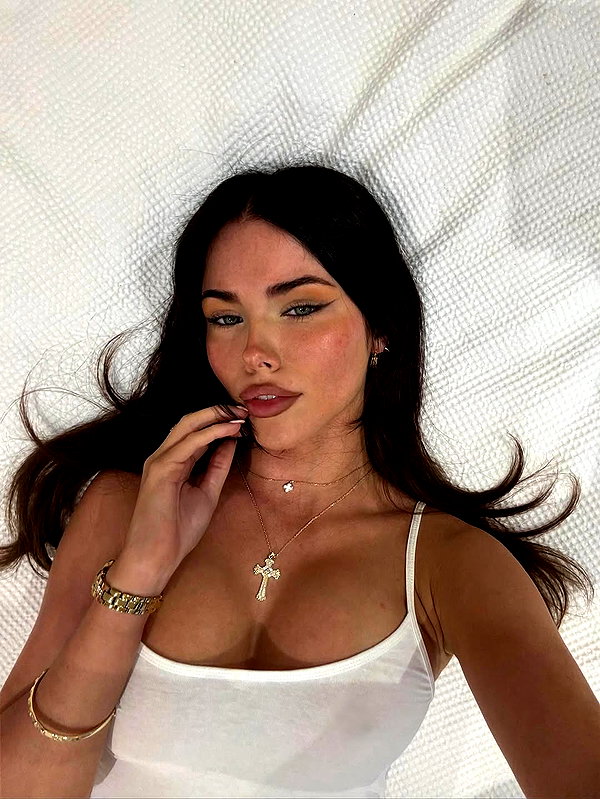 clarissabeaa instagram image archive image