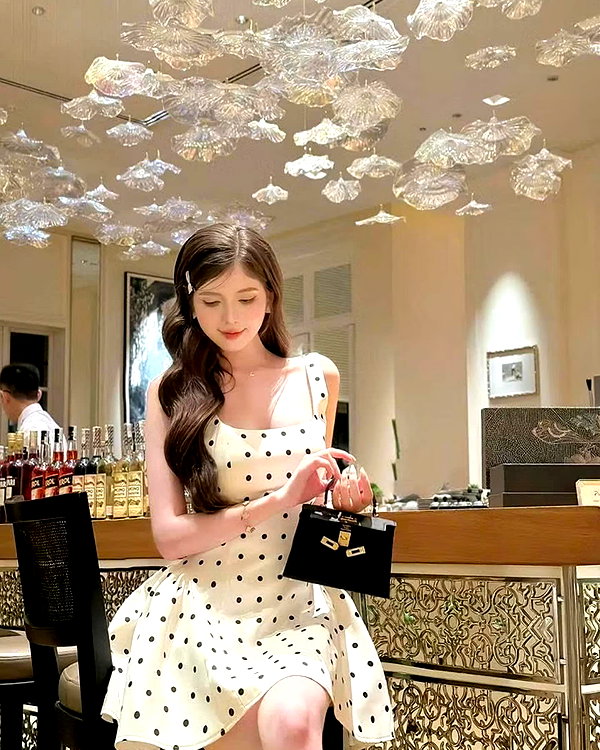 lyhythuedoxinh instagram image archive image