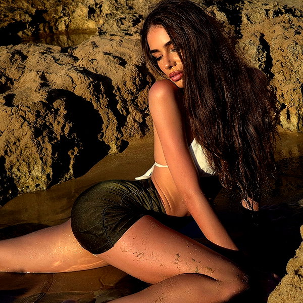 andreeamariavinatoru instagram image archive image