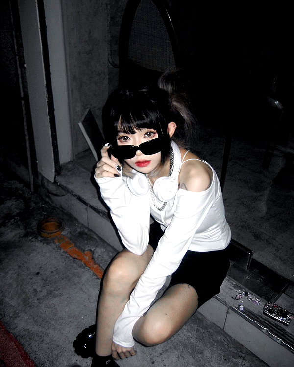 nixqq.425_ instagram image archive image