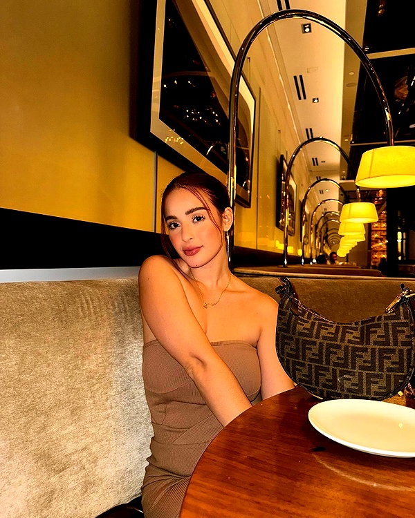 nicollefigueroaa instagram image archive image