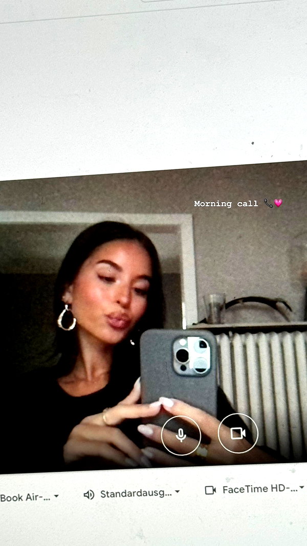 zoeliss instagram image archive image
