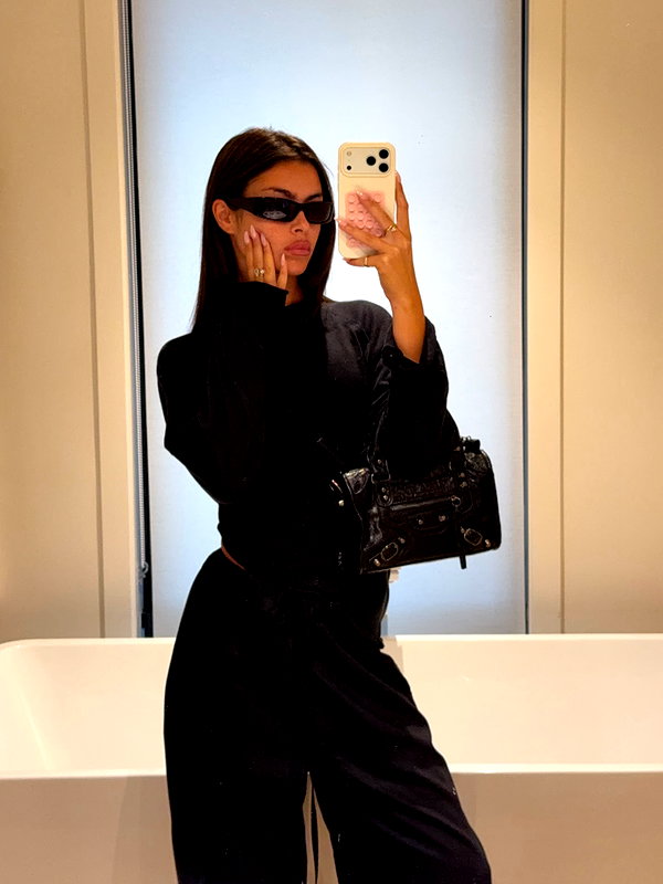 oliviaphillipps instagram image archive image