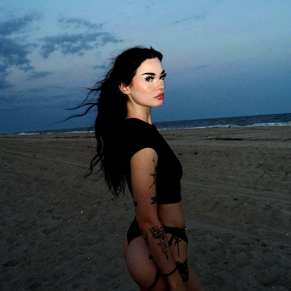 gabs.z.x instagram image archive image