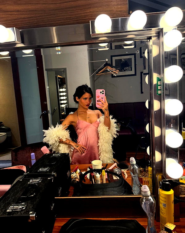nessabarrett instagram image archive image