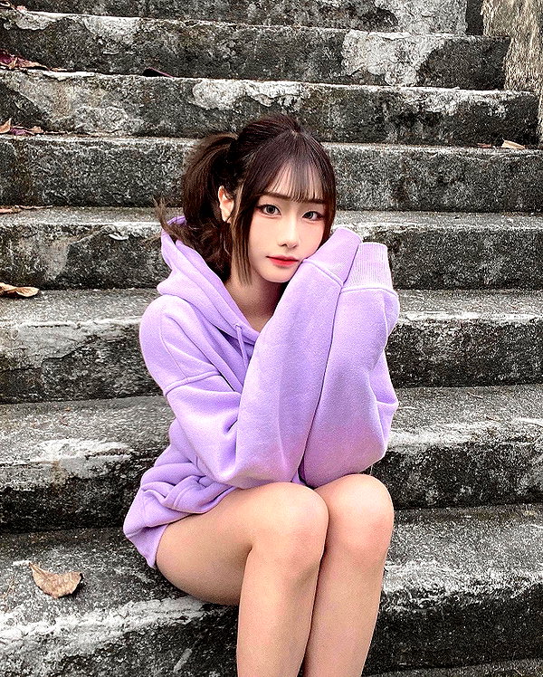 lai_931201 instagram image archive image