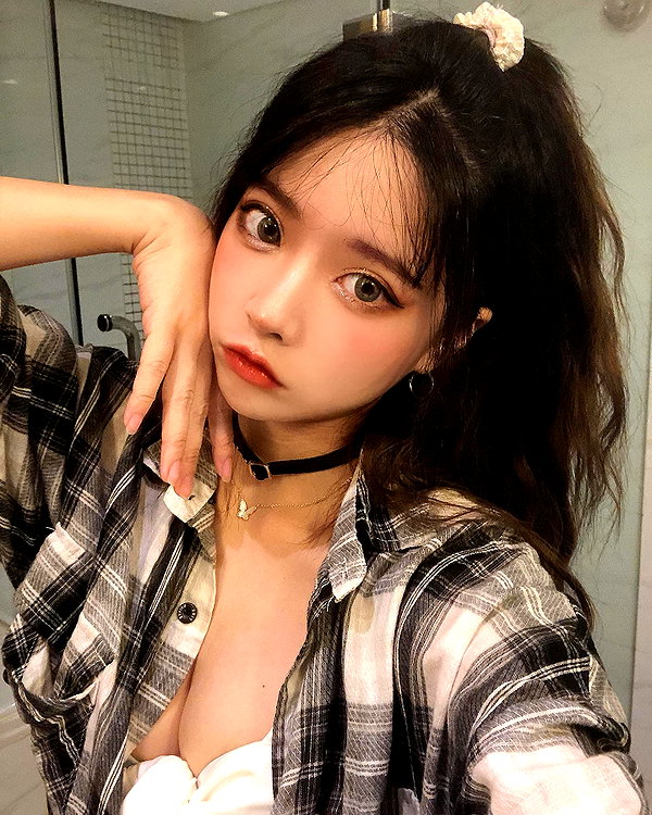 erokochiba instagram image archive image
