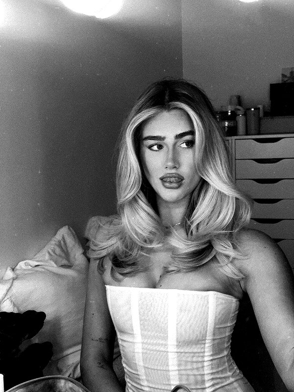 sophadophaa_ instagram image archive image