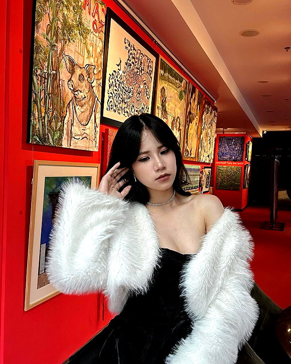 lyhythuedoxinh instagram image archive image