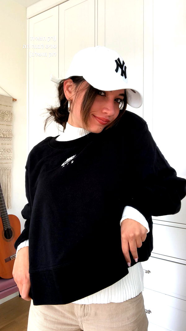 romi_henenson instagram image archive image