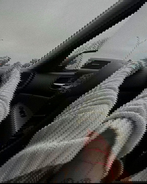 zommmbri zommmbri archive image