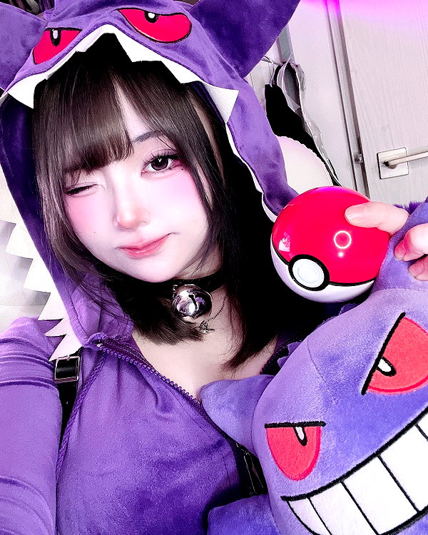 purinn_cos instagram image archive image