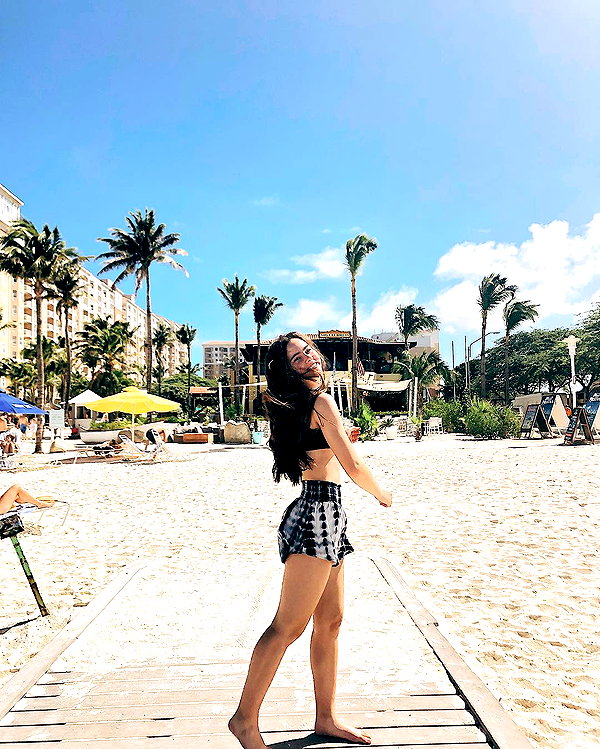 katelynernst3 instagram image archive image
