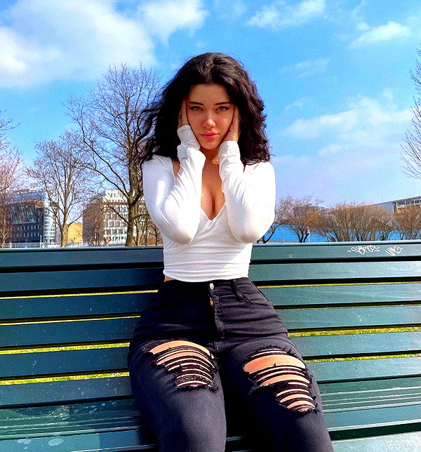 vanessa.rhd instagram image archive image