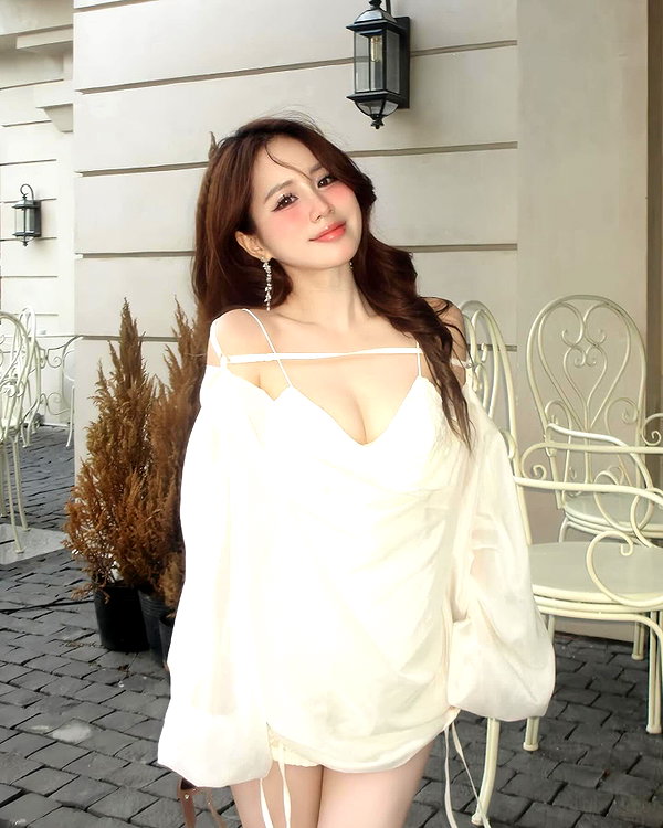 lyhythuedoxinh instagram image archive image