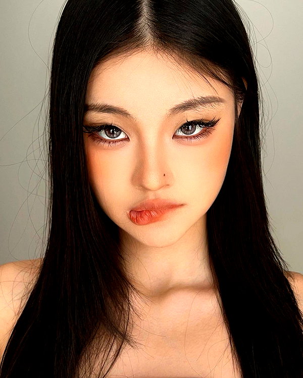 ll.lu1s instagram image archive image