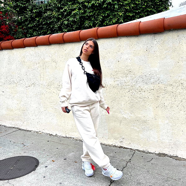 leahhalton instagram image archive image