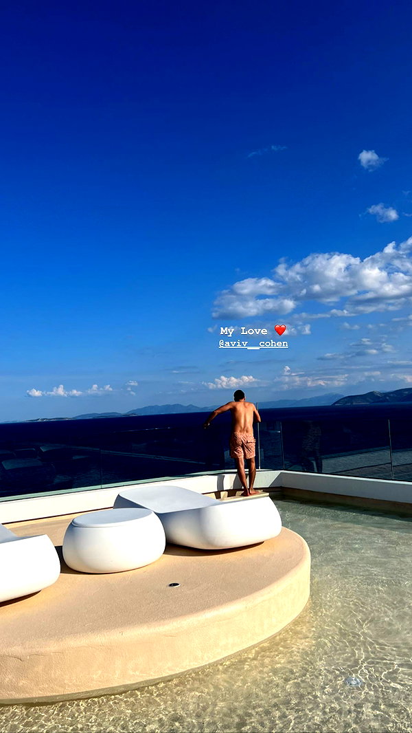 barzomer instagram image archive image