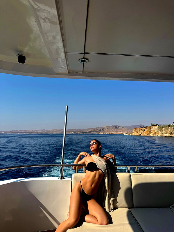 laurenhamden instagram image archive image