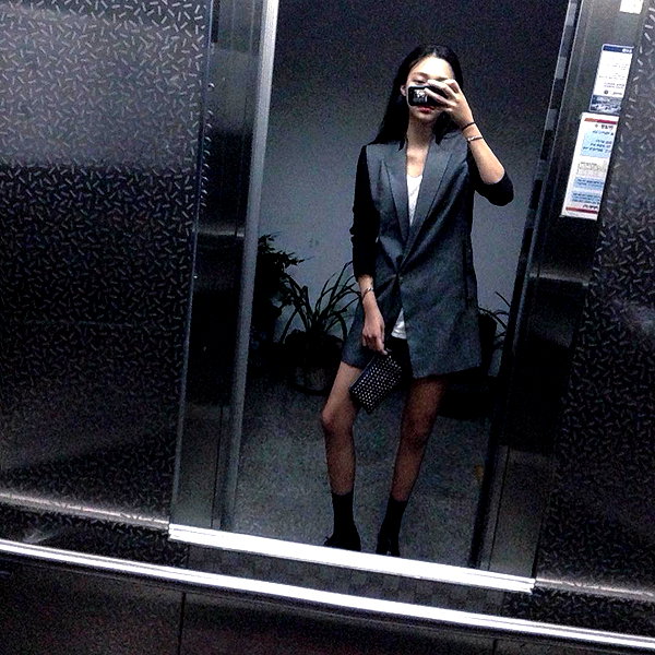 Archived image from @heroineseen on Instagram