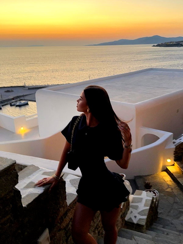 leahhalton instagram image archive image