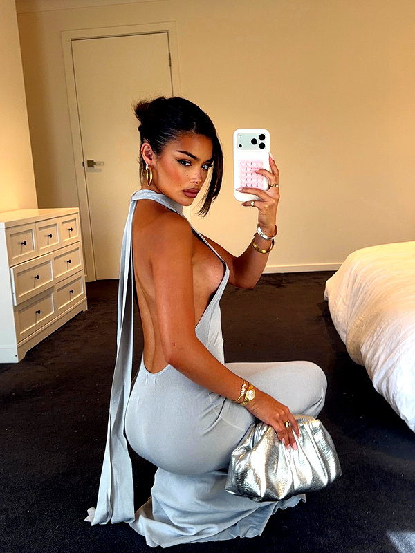 oliviaphillipps instagram image archive image