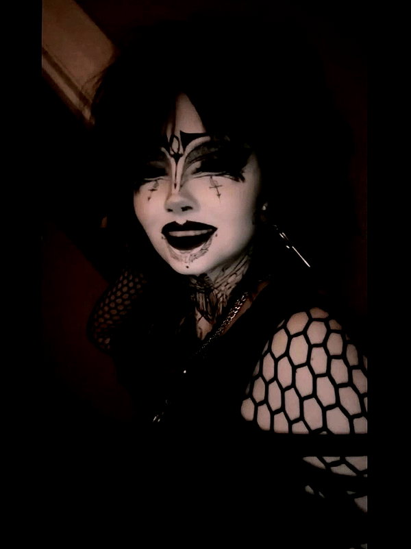 darkblueyoshii instagram image archive image