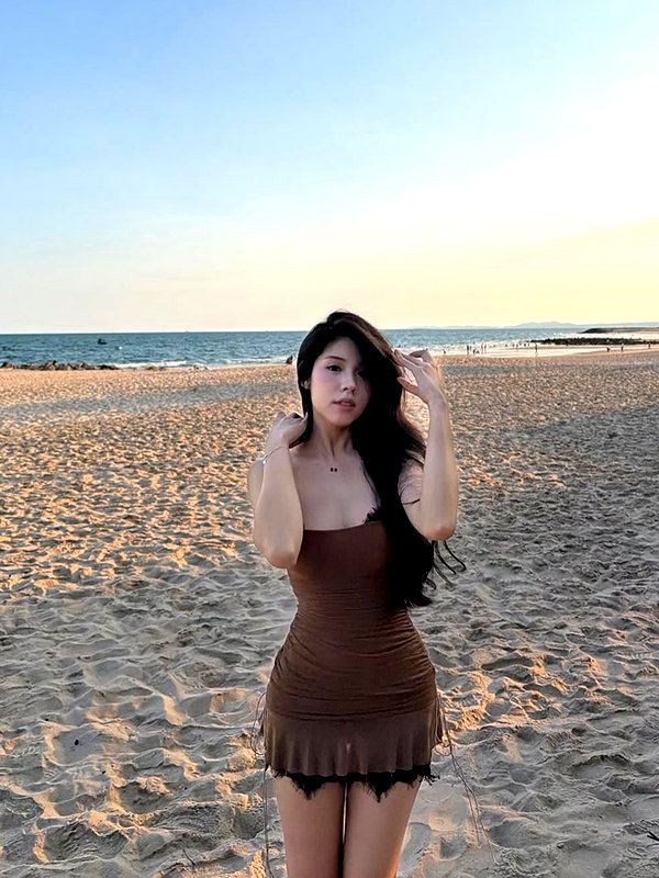lyhythuedoxinh instagram image archive image