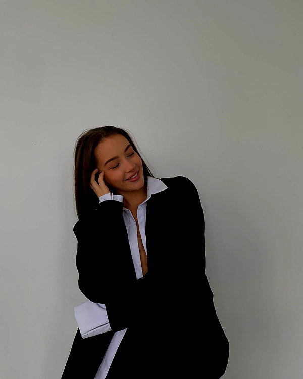 veroni22ka instagram image archive image