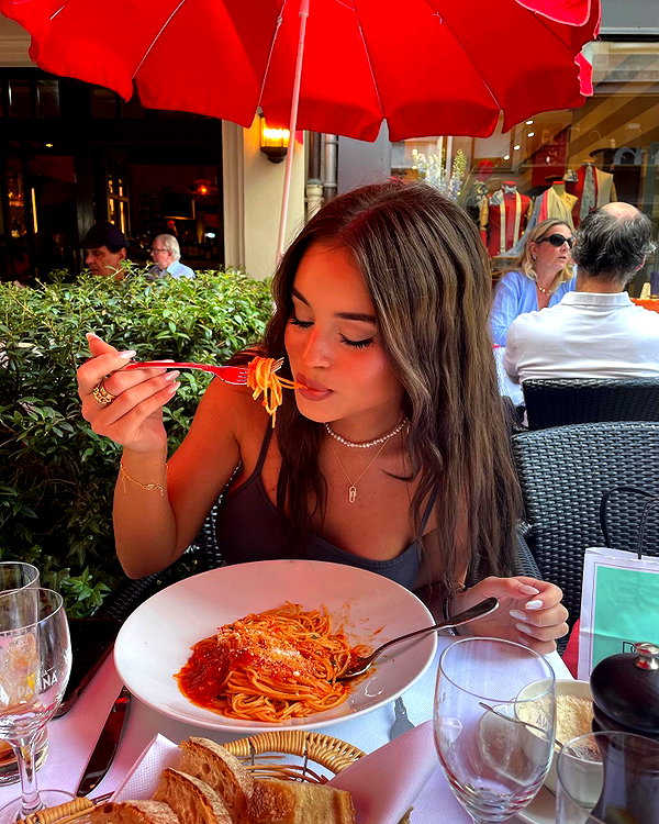 zoeliss instagram image archive image
