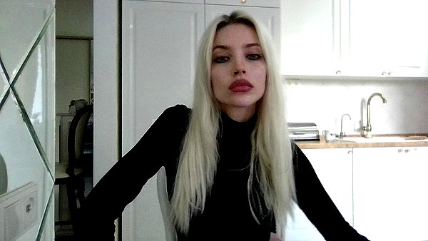 anya4everr instagram image archive image