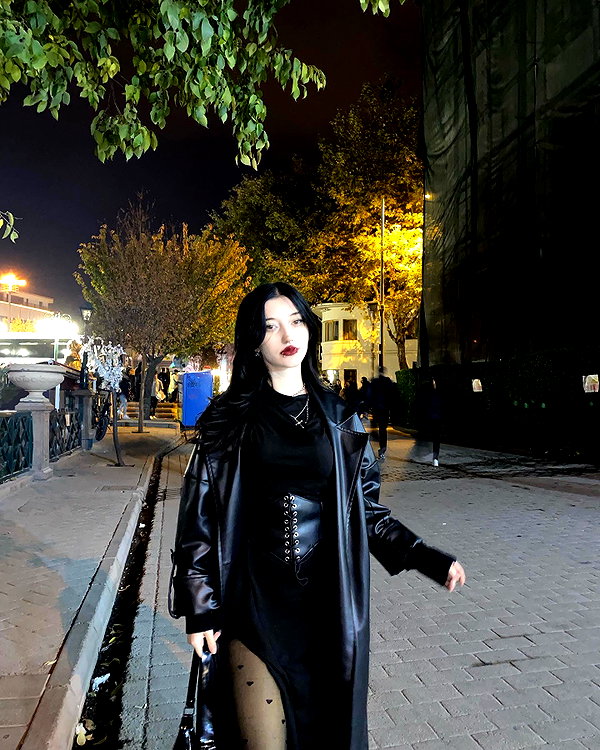 madamist_ instagram image archive image