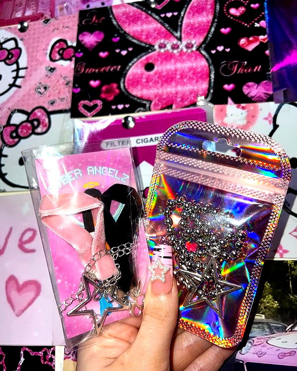 cyberangelz.shop instagram image archive image