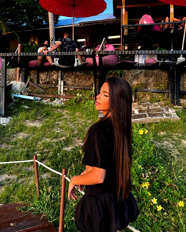 shaylee_vazana instagram image archive image