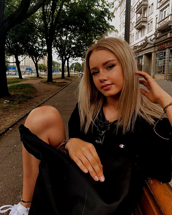 lilih instagram image archive image