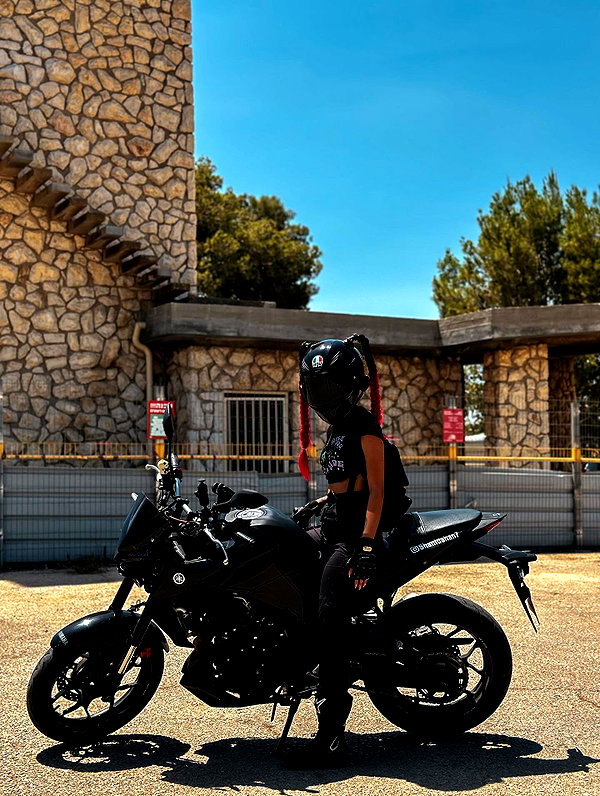 shanidahan7 instagram image archive image