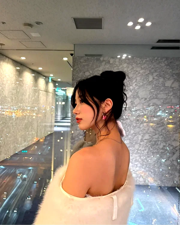 zuhazana instagram image archive image