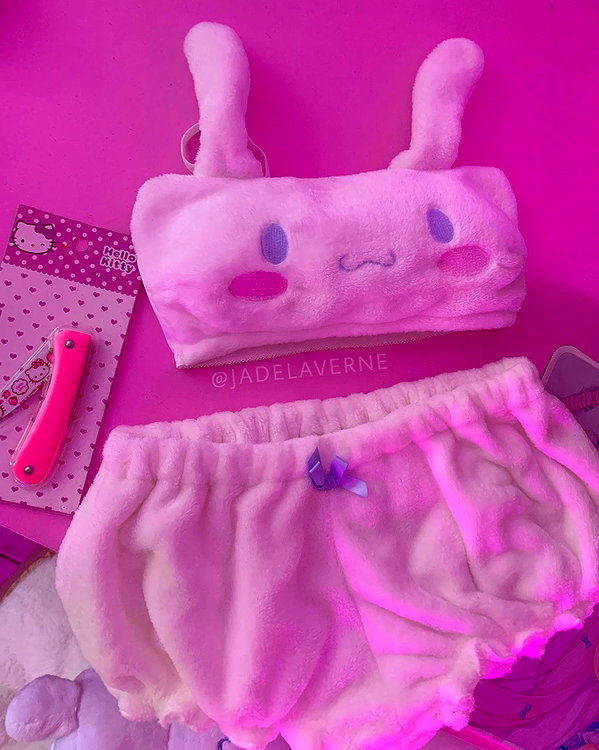 jadelaverne instagram image archive image