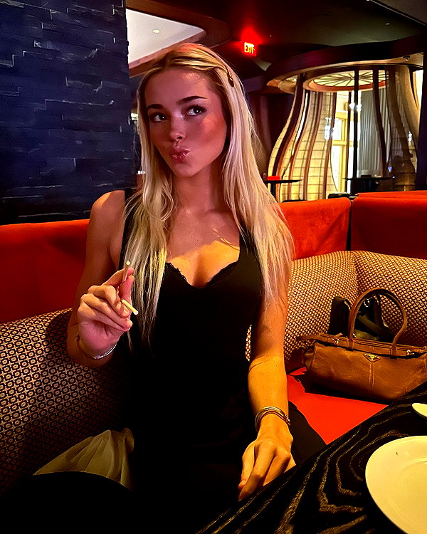 livvydunne instagram image archive image