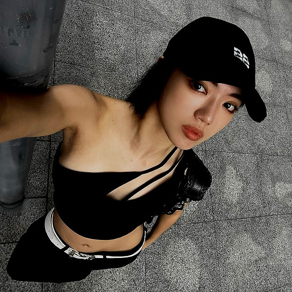 a.tinn___ instagram image archive image