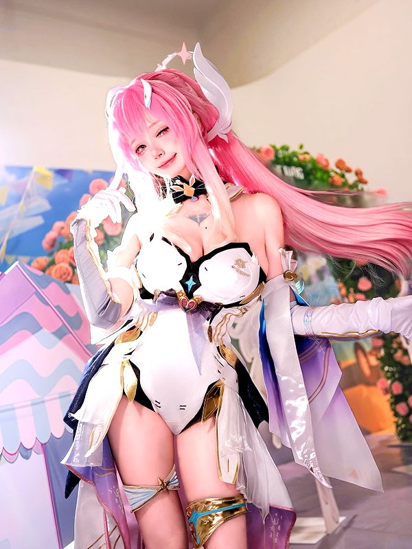xier_cos instagram image archive image