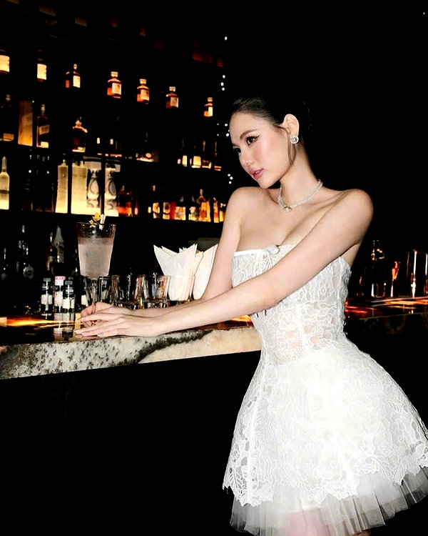 lyhythuedoxinh instagram image archive image