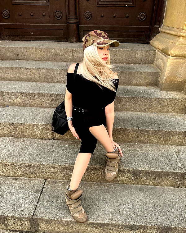 girlcalledluca instagram image archive image