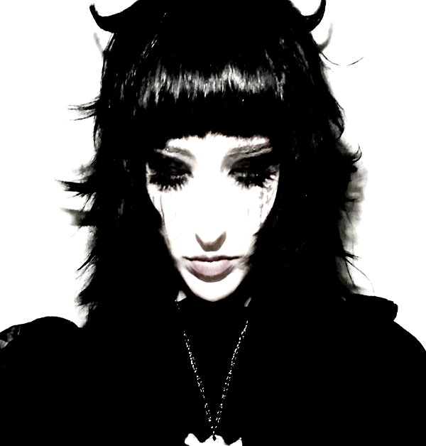 Archived image from @kk3tr1n4 on Instagram
