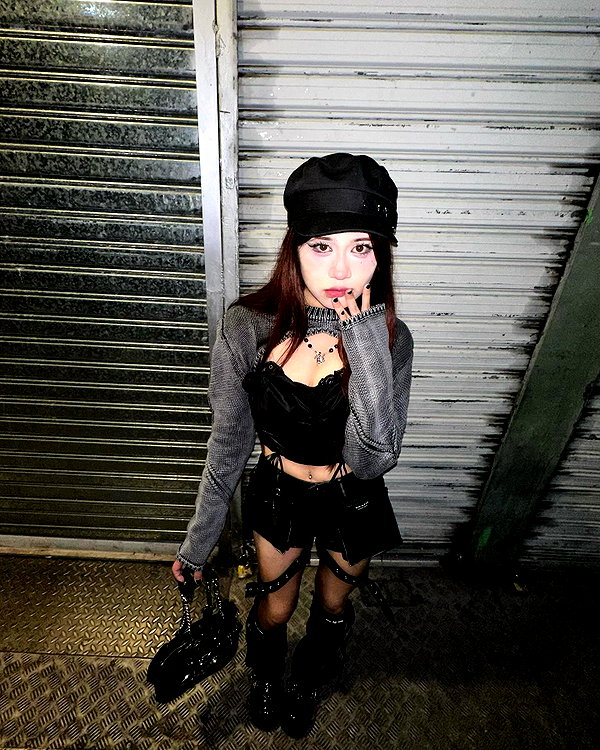 is2tian instagram image archive image