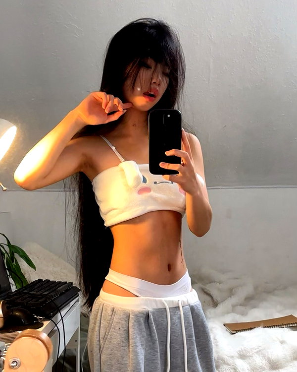 officialmiji640 instagram image archive image