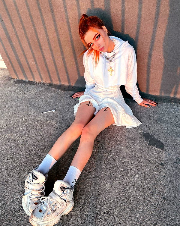 vik4au instagram image archive image