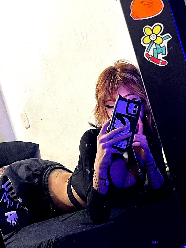 shevaal_x instagram image archive image