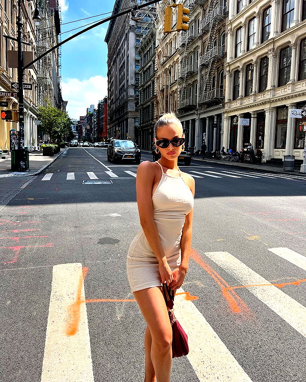 barzomer instagram image archive image