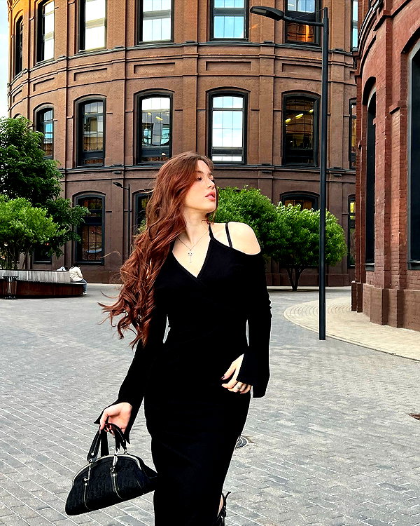 anna.utka22 instagram image archive image